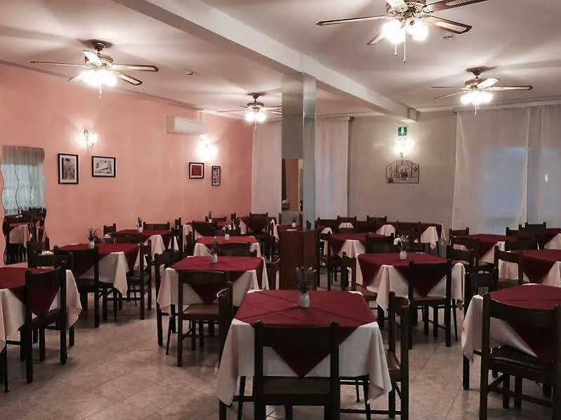 Hotel Alba Rimini 3*,  İtalya